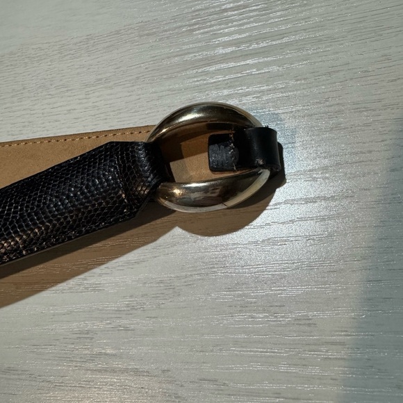 Brighton Black and Tan Leather Belt with Classic Design - Picture 3 of 7